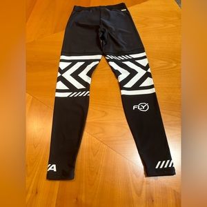 ALALA Moto Graphic tight black/white leggings.